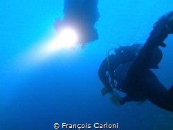 f/2.6 iso250 by François Carloni 